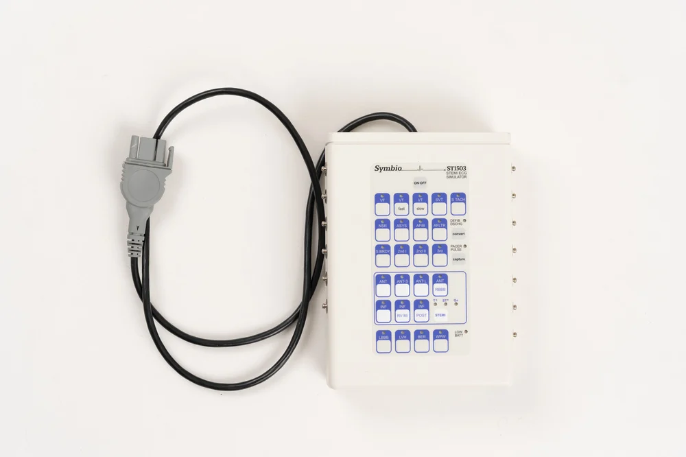 15-Lead Patient Simulator (QUIK‑COMBO) product image from the official Stryker Emergency Care store